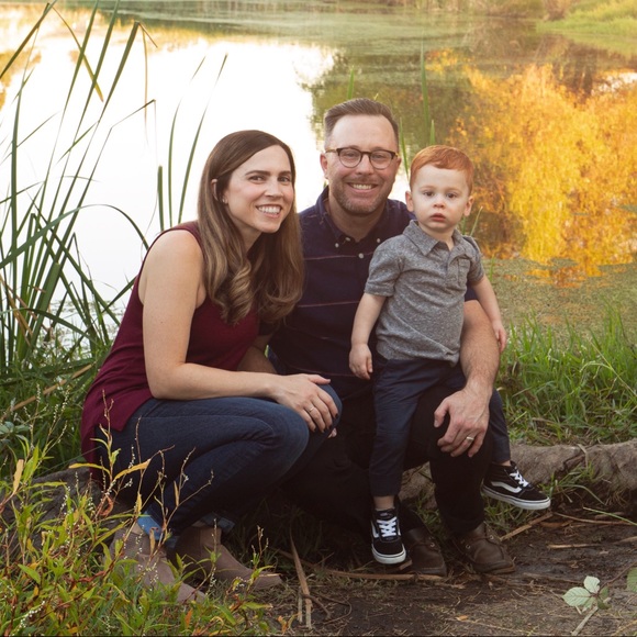 Meet Posher 🔻Christie🔺 - Picture 1 of 2